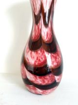 Vase en verre moderne rose 