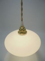 Suspension en verre blanc satiné