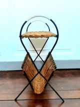 Porte-revues fer et rotin style Raoul Guys 1950