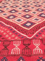  Kilim Margoum Tunsien Tapis en laine rouge tissé à la 