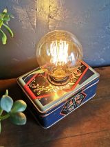 Lampe vintage chevet salon bureau boîte fer "La Belle Bleue"