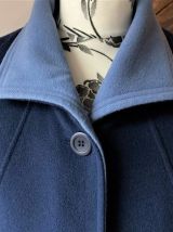 Manteau en laine bleu taille 42/44
