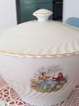 Soupière Watteau porcelaine K&amp;G Lunéville