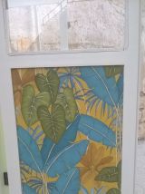 Armoire vitrine parisienne