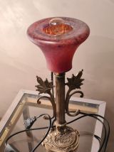 lampe bronze et laiton  art nouveau , tulipe pate verre tres