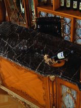 Bar kiosque baroque bois et marbre 