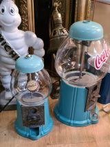   Distributeur de bonbon, chewing gum, cacahuète verre et me