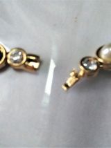 Parure collier et bracelet dorés incrustés de perles