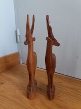 Antilopes sculptées en bois style brutaliste