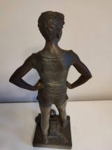 statuette haltérophile