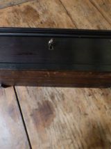 Boite en bois noirci incrustation Céramique