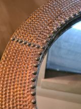 miroir  1970  encadrement plaque de cuivre marteler et clout