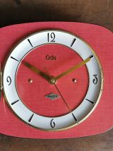 Horloge formica vintage pendule murale silencieuse Odo rouge
