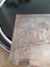 Plaque en métal gravée par L.Aldigier représentant Le baptê