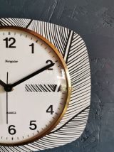 Horloge vintage pendule murale silencieuse "Hangarter"