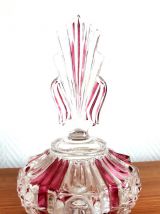 Bonbonnière en verre ciselé 