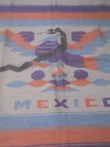 Original  tapis Mexicain aux couleurs pastel