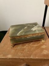 boite en ONYX vert
