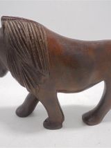 Lion en bois
