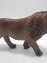 Lion en bois