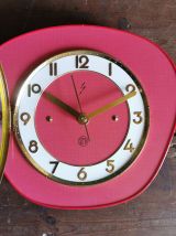 Horloge formica vintage pendule murale silencieuse SMI rouge
