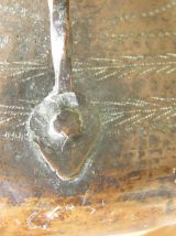 Chaudron en cuivre martelé oriental