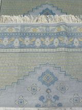 Vintage tapis oriental Tunisien bleu en laine tissé main 