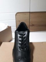 Jolie chaussure Neuve couleur Noir 38