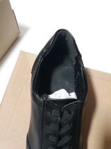 Jolie chaussure Neuve couleur Noir 38