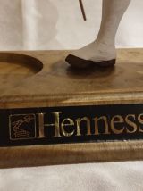 STATUETTE CAPITAINE RICHARD HENNESSY