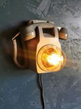 Lampe applique téléphone vintage gris années 70 "Call Me"