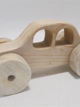 Voiture en bois