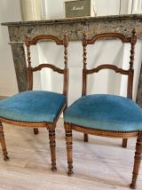 Paire de chaise style Napoleon III avec guéridon en bois