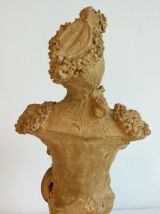 Buste de femme en terre cuite signé Torcuato Tasso Y Nadal