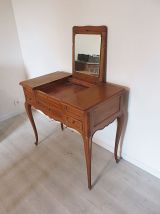 COIFFEUSE A ABATTANTS