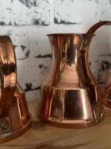 Ensemble de 4 pichets en cuivre 