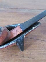 PIPE MOKIN SUR SON PRESENTOIR LONGCHAMP