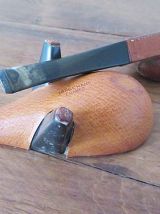 PIPE MOKIN SUR SON PRESENTOIR LONGCHAMP