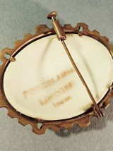  BROCHE VINTAGE EN PORCELAINE DE LIMOGES