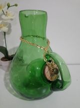 Carafe en verre bullé artisanal, coloris vert