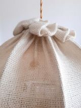 Suspension rotin et tissu vers 1960 