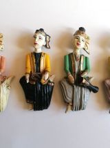 4 statuettes thaï bois sculpté polychrome musiciens 