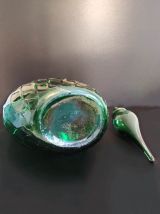 carafe verte avec bouchon flamme