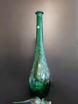 carafe verte avec bouchon flamme