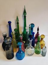 carafe verte avec bouchon flamme