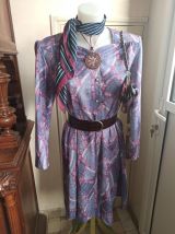 Robe chemise vintage lilas mauve et rose boutonnée