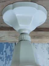 plafonnier en porcelaine et opaline art déco