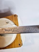 Moulin à grain café peugeot Frères Vintage blanc 1950