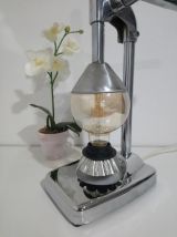 Lampe à poser déco recyclage presse-agrumes