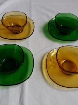Tasses et soucoupes Vereco